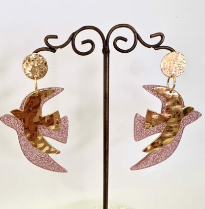 Boucles d’oreilles oiseaux rose pailleté et doré